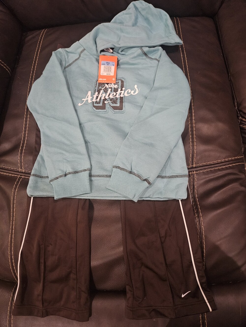 Nike girls 2pc hoodie & pants